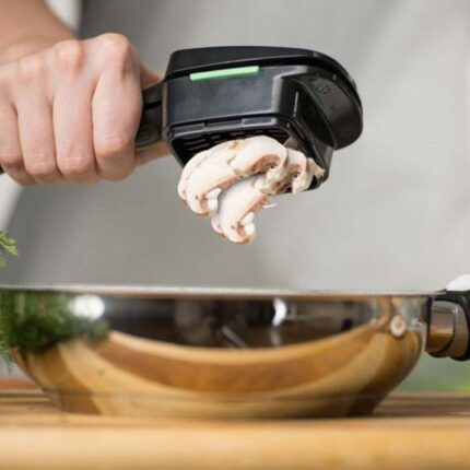 Multifunction High Speedy Vegetable Fruit Twist Shredder Manual Grinder Hand Chopper