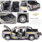 1:32 Chevrolet Silverado Pickup Model Alloy Die-Cast Truck Toy With Music And Light - Image 2