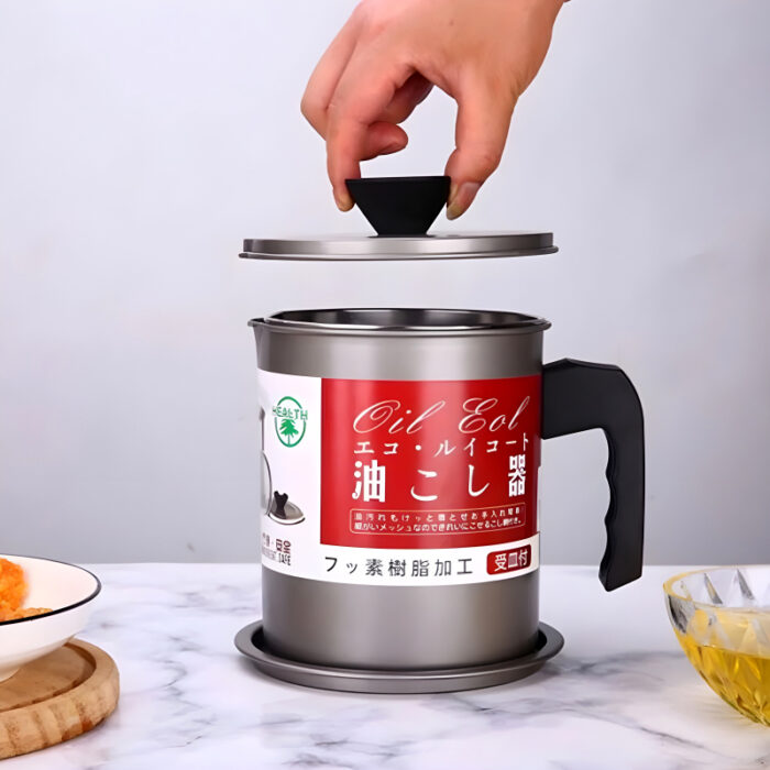 Stainless Steel 1.4-Liter Cooking Oil Strainer Pot with Filter and Thick Chassis for Efficient Grease Filtration - Image 5