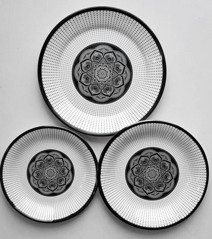 Set Of Three Printed Dinner Plates Double Glazed Melamine Small Medium-Large Size - Image 1