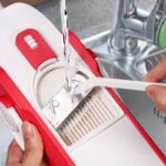 Multifunctional Vegetable Cutter Potato Fruit Peeler Carrot Grater Kitchen Basket - Image 3
